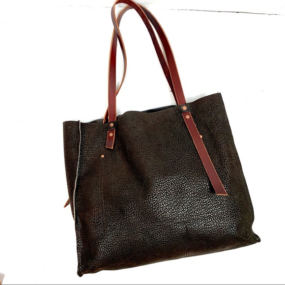 Textured Leather Reversible Tote Shoulder Bag - Picture 6 of 13